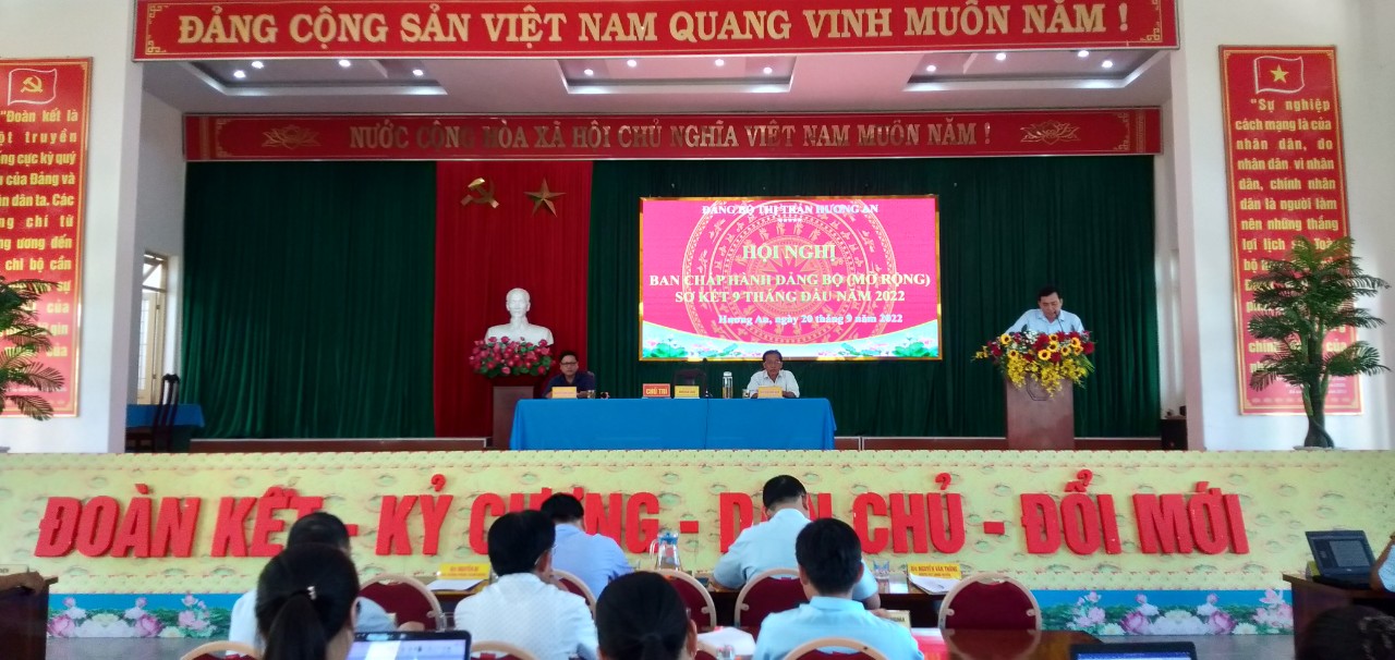 Phó Chủ tịch HĐND tỉnh dự hội nghị Ban chấp hành Đảng bộ (mở rộng) thị trấn Hương An